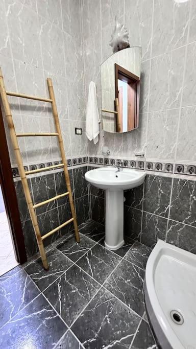 Super House Blloku - 3 Rooms Tirana Exterior photo